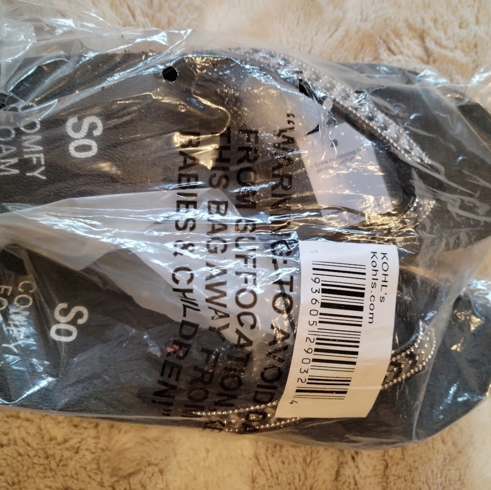 NWT Sandals